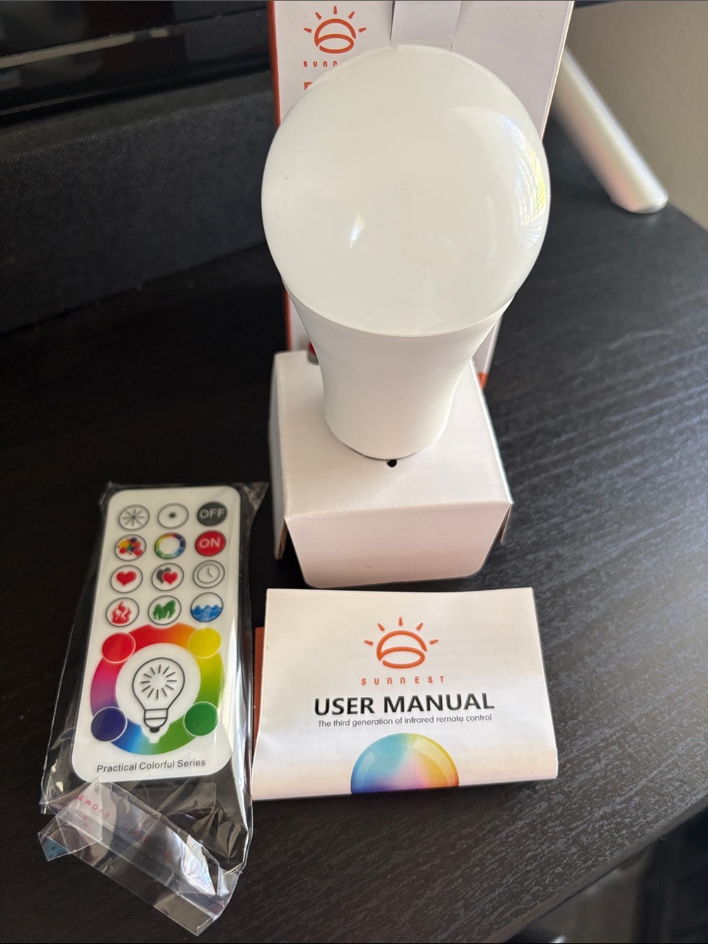 Remote RGBW LED Bulb - White/Multicolor. With remote - Picture 5 of 5